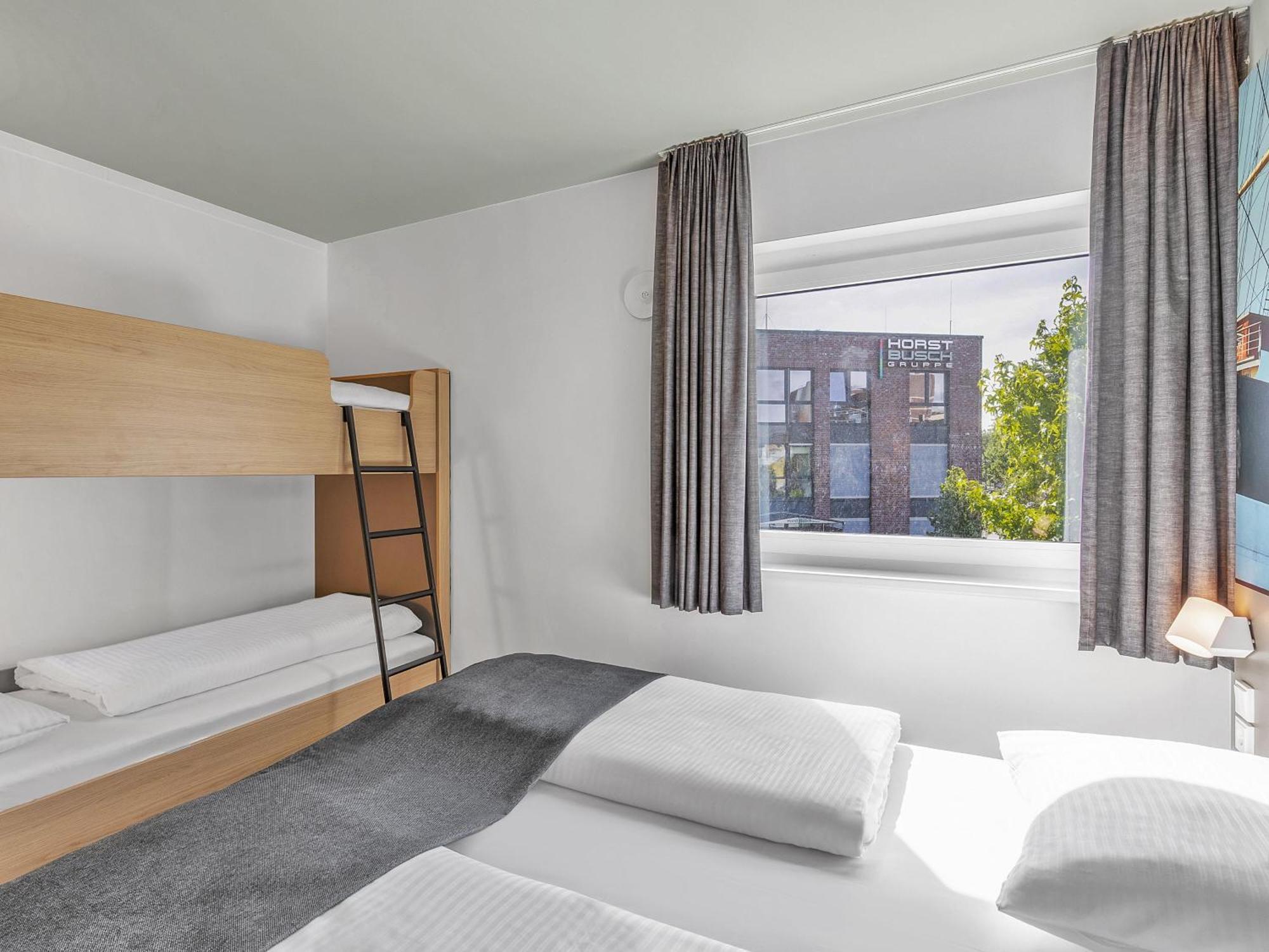 B&B Hotel Hamburg-Harburg Exterior photo